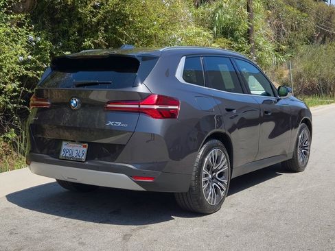 Used 2025 BMW X3 xDrive30i w/ Convenience Package image 5