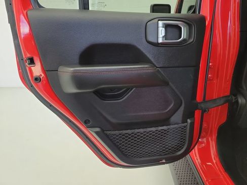 Used 2021 Jeep Wrangler Unlimited Rubicon w/ Dual Top Group AWD/4WD image 13