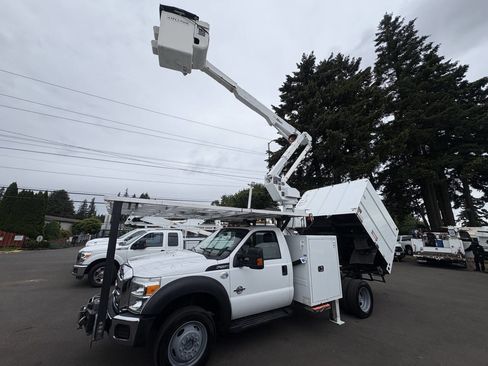 Used 2016 Ford F550 4x4 Regular Cab Super Duty image 21