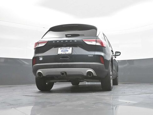 Certified 2022 Ford Escape SEL w/ Technology Package AWD/4WD image 40