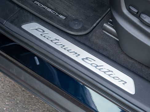 Certified 2023 Porsche Cayenne S AWD/4WD image 16