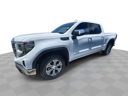 Used 2024 GMC Sierra 1500 SLT AWD/4WD image 1