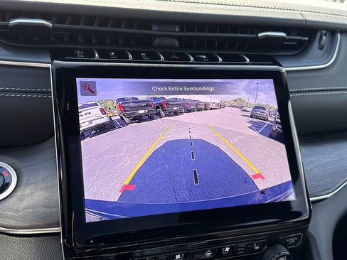 New 2025 Jeep Grand Cherokee Overland w/ Luxury Tech Group IV image 33