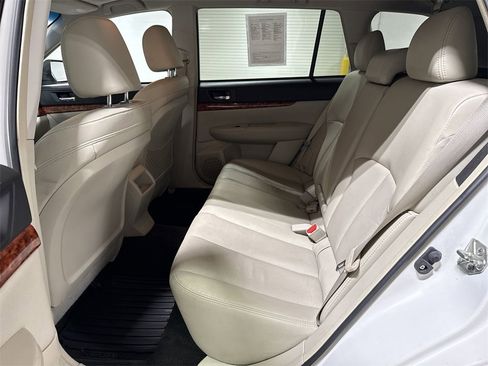 Used 2011 Subaru Outback 2.5i Limited w/ PWR Moonroof Pkg image 22