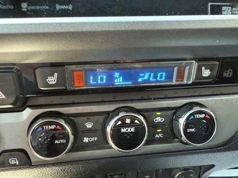 Used 2017 Toyota Tacoma TRD Pro image 24