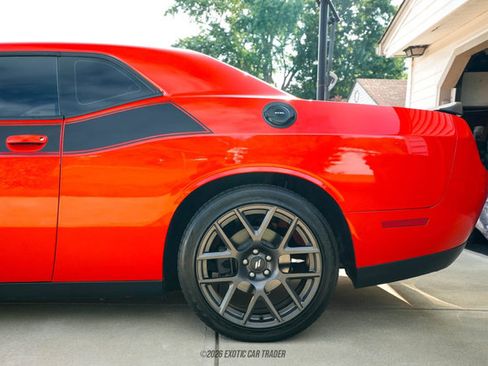 Used 2017 Dodge Challenger R/T w/ Quick Order Package 22P T/A RWD image 5