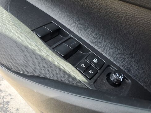 Used 2025 Toyota Corolla LE image 30