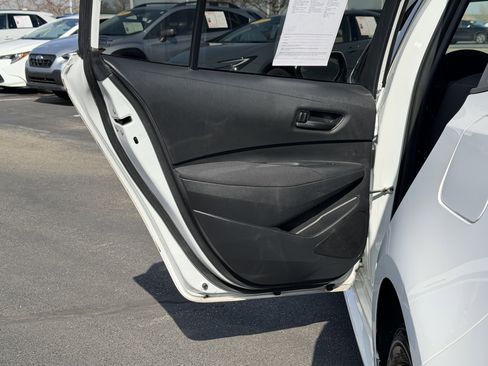Used 2023 Toyota Corolla LE image 21