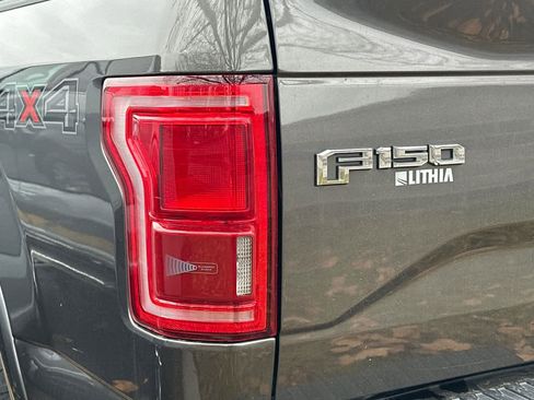 Used 2017 Ford F150 Lariat w/ Equipment Group 501A Mid image 8