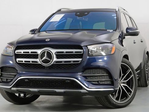 Used 2022 Mercedes-Benz GLS 450 4MATIC image 3