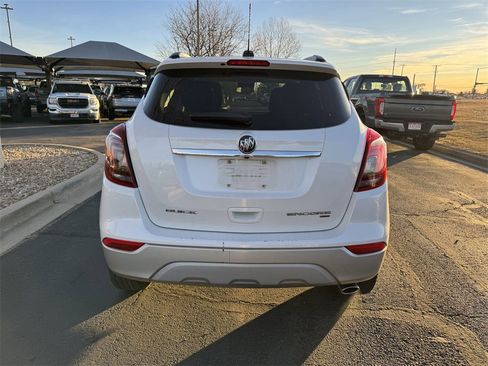 Used 2018 Buick Encore Preferred image 4