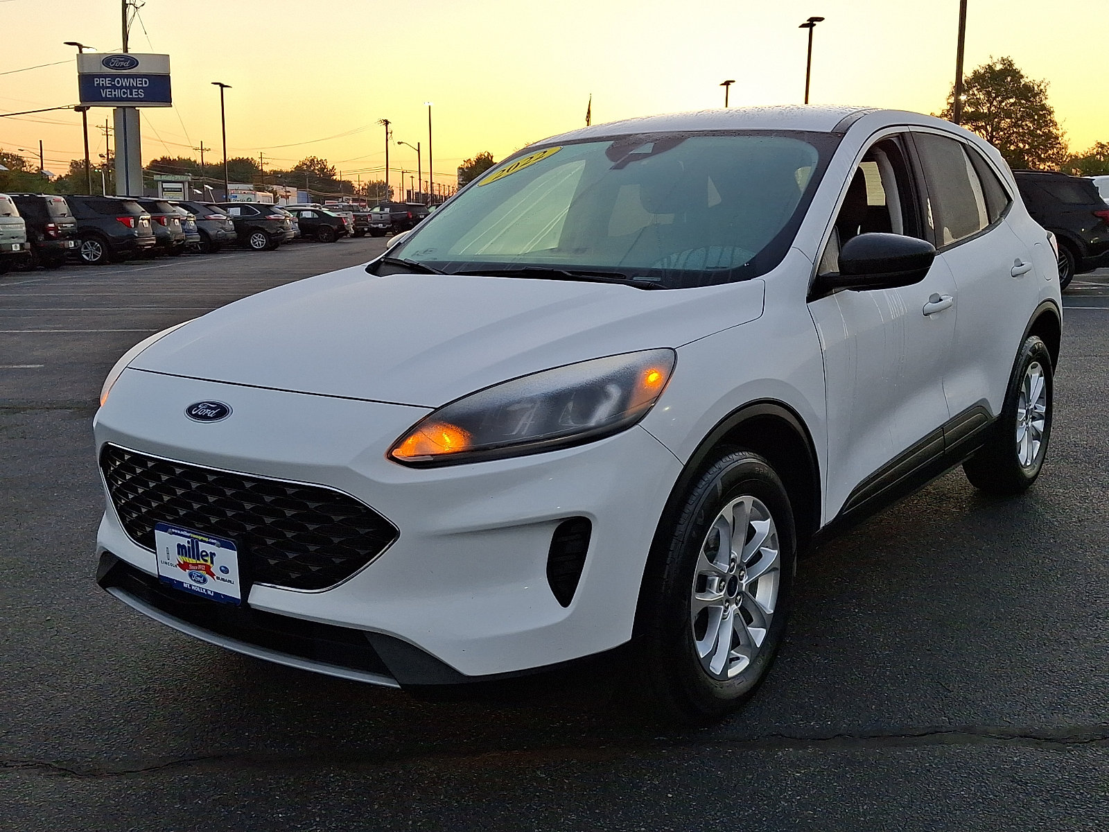 Certified 2022 Ford Escape SE AWD/4WD image 3
