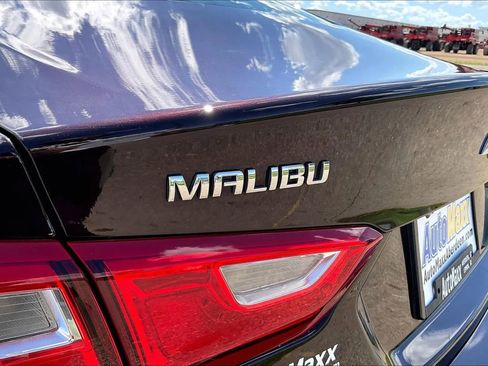 Used 2021 Chevrolet Malibu LS w/ Driver Confidence Package II FWD image 28