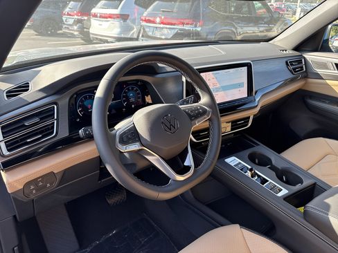 New 2026 Volkswagen Atlas Cross Sport SE image 11