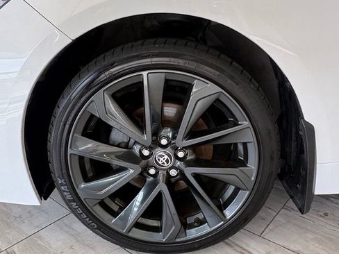 Used 2025 Toyota Corolla SE w/ SE Premium Package FWD image 12