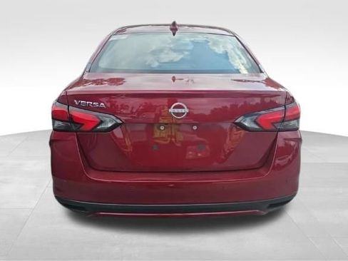 Used 2025 Nissan Versa SV w/ Trunk Package FWD image 4