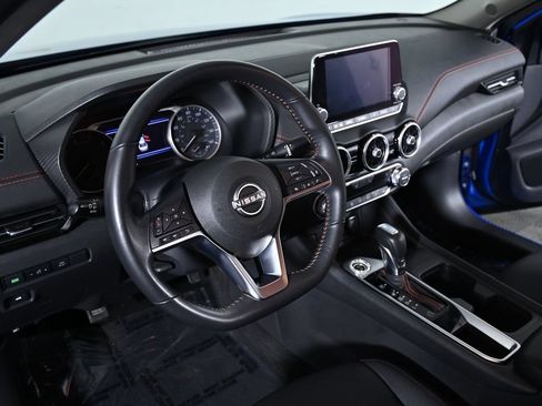 Certified 2024 Nissan Sentra SR FWD image 12