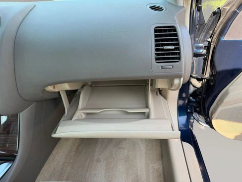 Used 2010 Nissan Altima Hybrid Sedan w/ Convenience Pkg FWD image 40