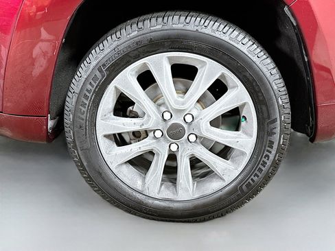 Used 2018 Jeep Grand Cherokee High Altitude image 30