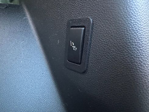 Used 2022 Chevrolet Tahoe High Country image 26