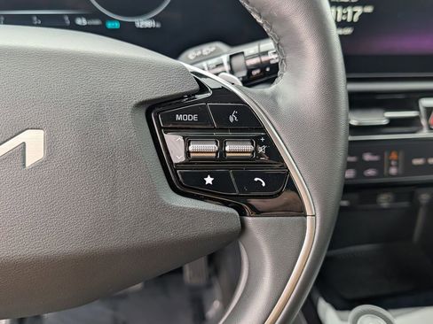 Certified 2024 Kia Niro Wind w/ Wind Preserve Package image 26