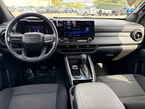 Used 2023 Chevrolet Colorado Trail Boss AWD/4WD image 5