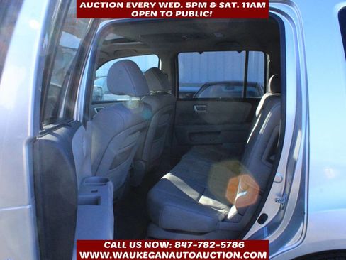 Used 2010 Honda Pilot Touring image 7