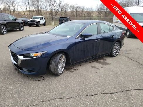Used 2020 MAZDA MAZDA3 Sedan w/ Select Package image 7