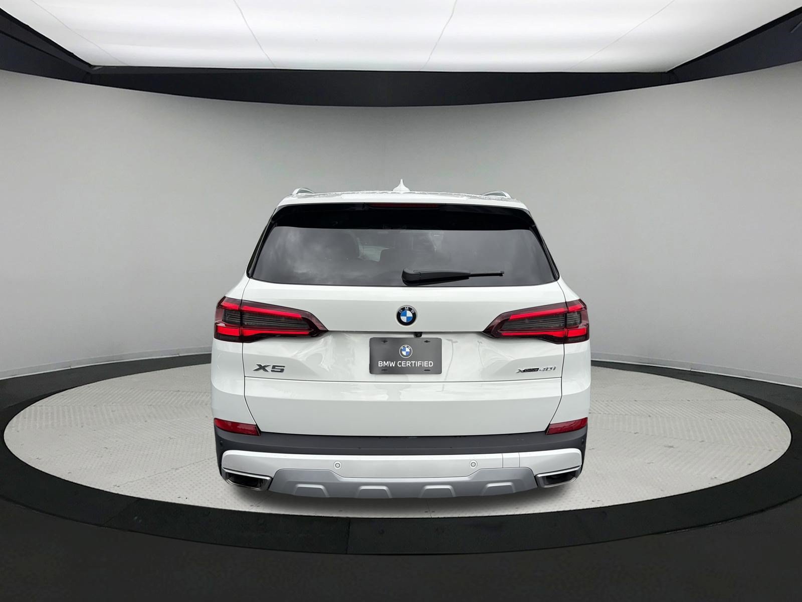Certified 2022 BMW X5 xDrive40i w/ Premium Package AWD/4WD image 6