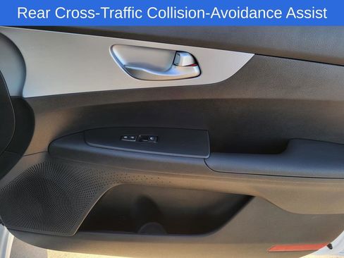 Used 2024 Kia Forte LXS w/ LXS Technology Package image 7