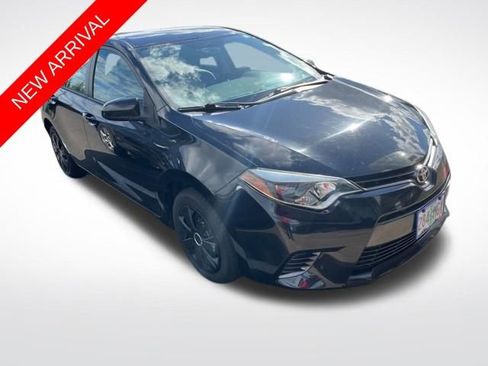 Used 2015 Toyota Corolla FWD image 1