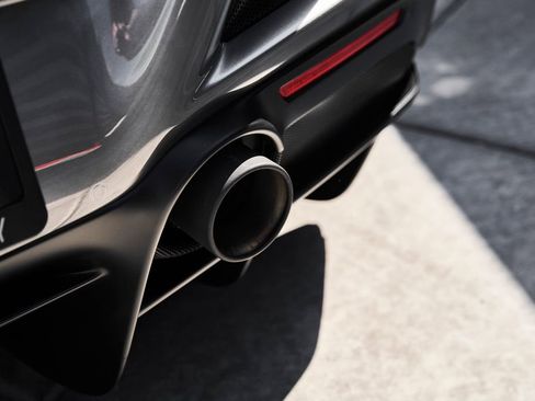 Used 2020 Ferrari F8 Tributo image 14