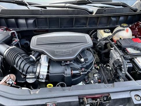 Used 2017 Cadillac XT5 FWD image 34