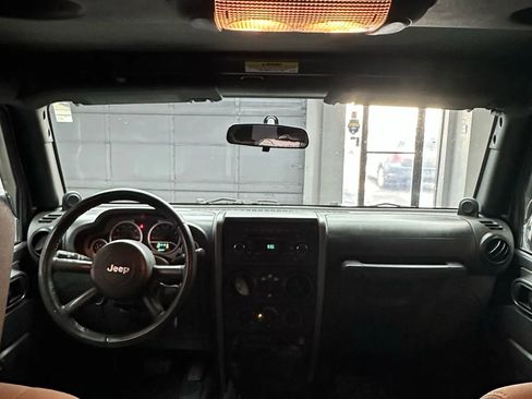 Used 2010 Jeep Wrangler Unlimited Sport image 20