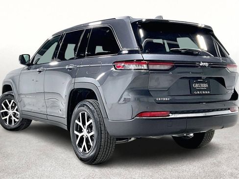 Used 2025 Jeep Grand Cherokee Limited image 15