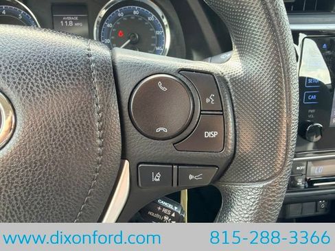 Used 2018 Toyota Corolla LE FWD image 16