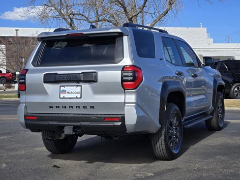 Used 2025 Toyota 4Runner SR5 image 4
