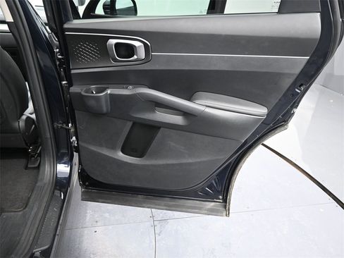 Certified 2023 Kia Sorento EX image 22