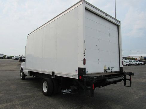 Used 2023 Ford E-450 and Econoline 450 Super Duty w/ Power Windows & Locks Group RWD image 5