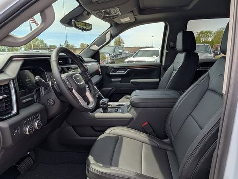 New 2026 GMC Sierra 1500 Denali w/ Denali Reserve Package AWD/4WD image 36