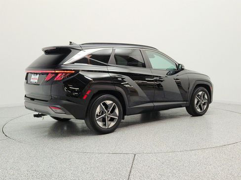Used 2025 Hyundai Tucson SEL FWD image 5