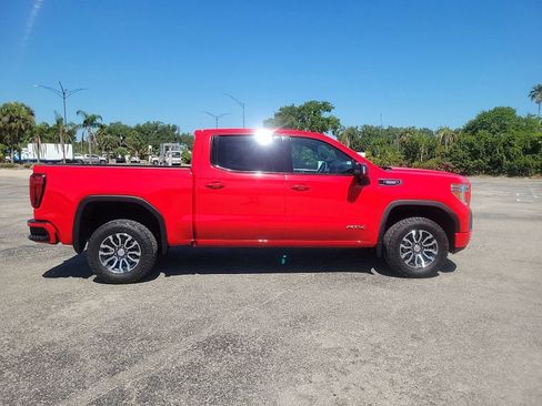 Used 2021 GMC Sierra 1500 AT4 w/ AT4 Preferred Package AWD/4WD image 4