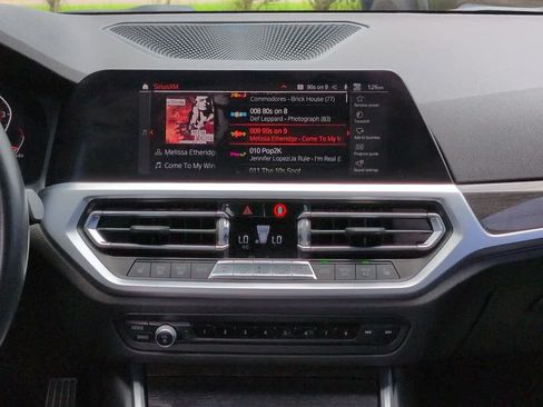 Used 2019 BMW 330i Sedan w/ Convenience Package RWD image 17