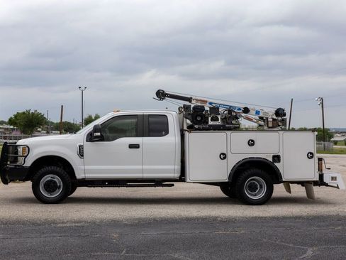 Used 2019 Ford F350 XL w/ XL Value Package image 4
