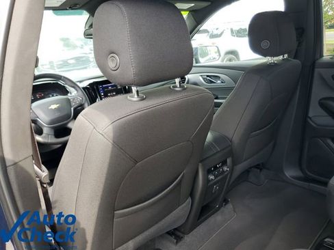 Used 2023 Chevrolet Traverse LT FWD image 13