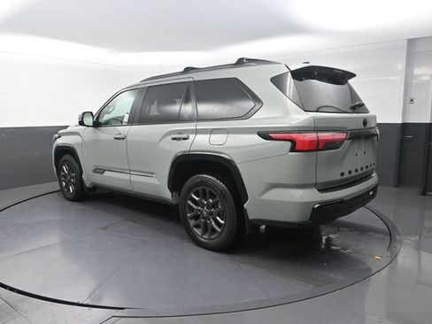 Used 2026 Toyota Sequoia Platinum AWD/4WD image 6