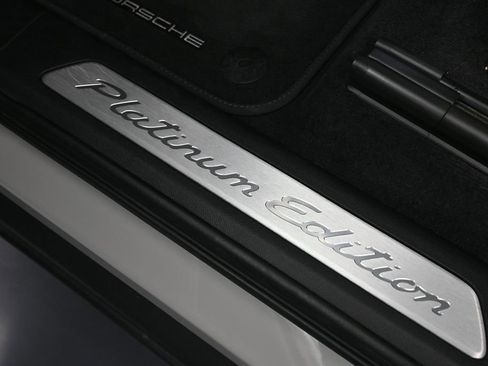Certified 2023 Porsche Cayenne Platinum Edition AWD/4WD image 26