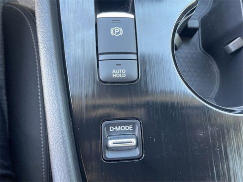 Used 2023 Nissan Rogue SV image 17