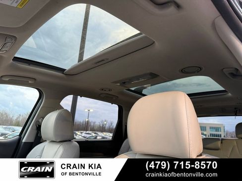 Certified 2022 Kia Telluride SX w/ Nightfall Edition Package image 23