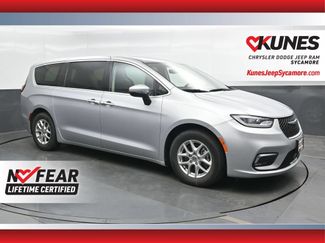 Used 2023 Chrysler Pacifica Touring-L FWD video 1
